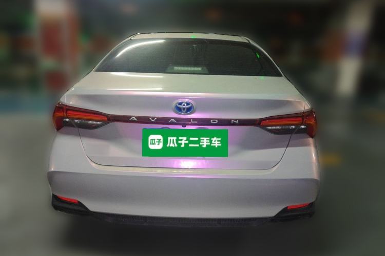 Used Toyota Avalon 2019 Dual-Engine 2.5L Luxury Edition China VI Standard Rear
