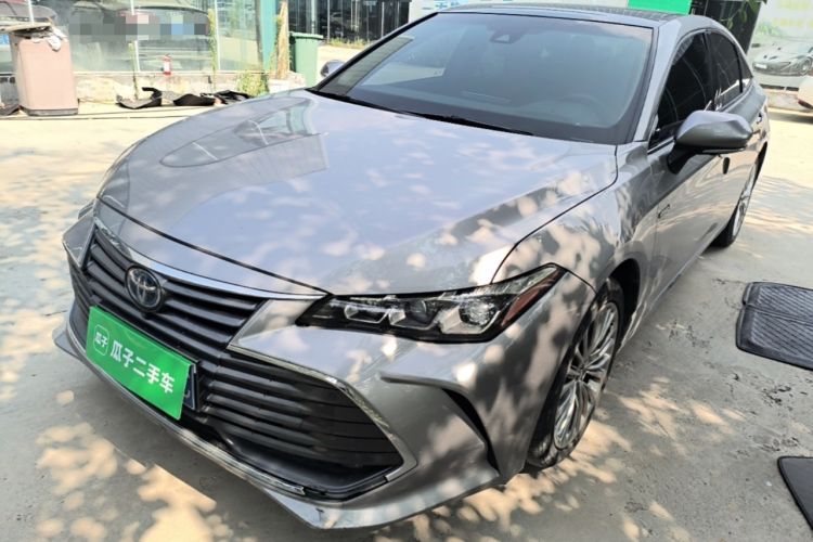 Ojetý Toyota Avalon 2019 Dual-Engine 2.5L XLE Prestige Version China VI Standard Guazi used car, China used car export, Used car for sale, Used cars, Cheapest cars for sale