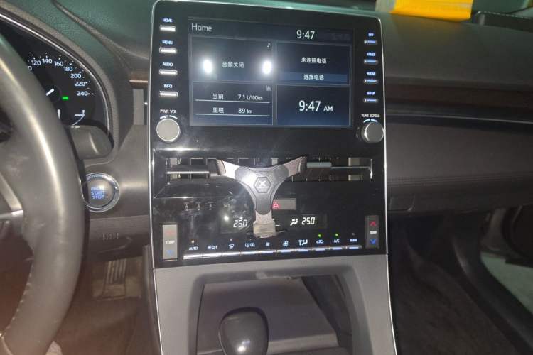 Used Toyota Avalon 2019 2.0L Luxury Edition China VI Standard Audio And AC Panel