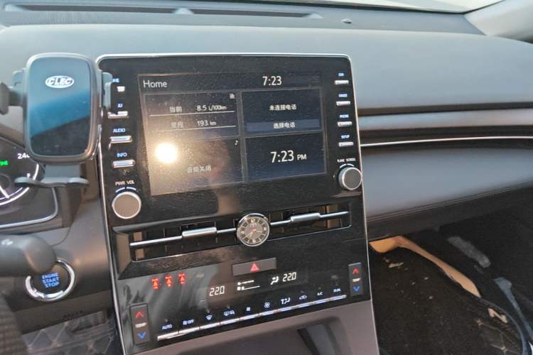 Used Toyota Avalon 2019 2.0L XLE Premium Edition China VI Audio And AC Panel
