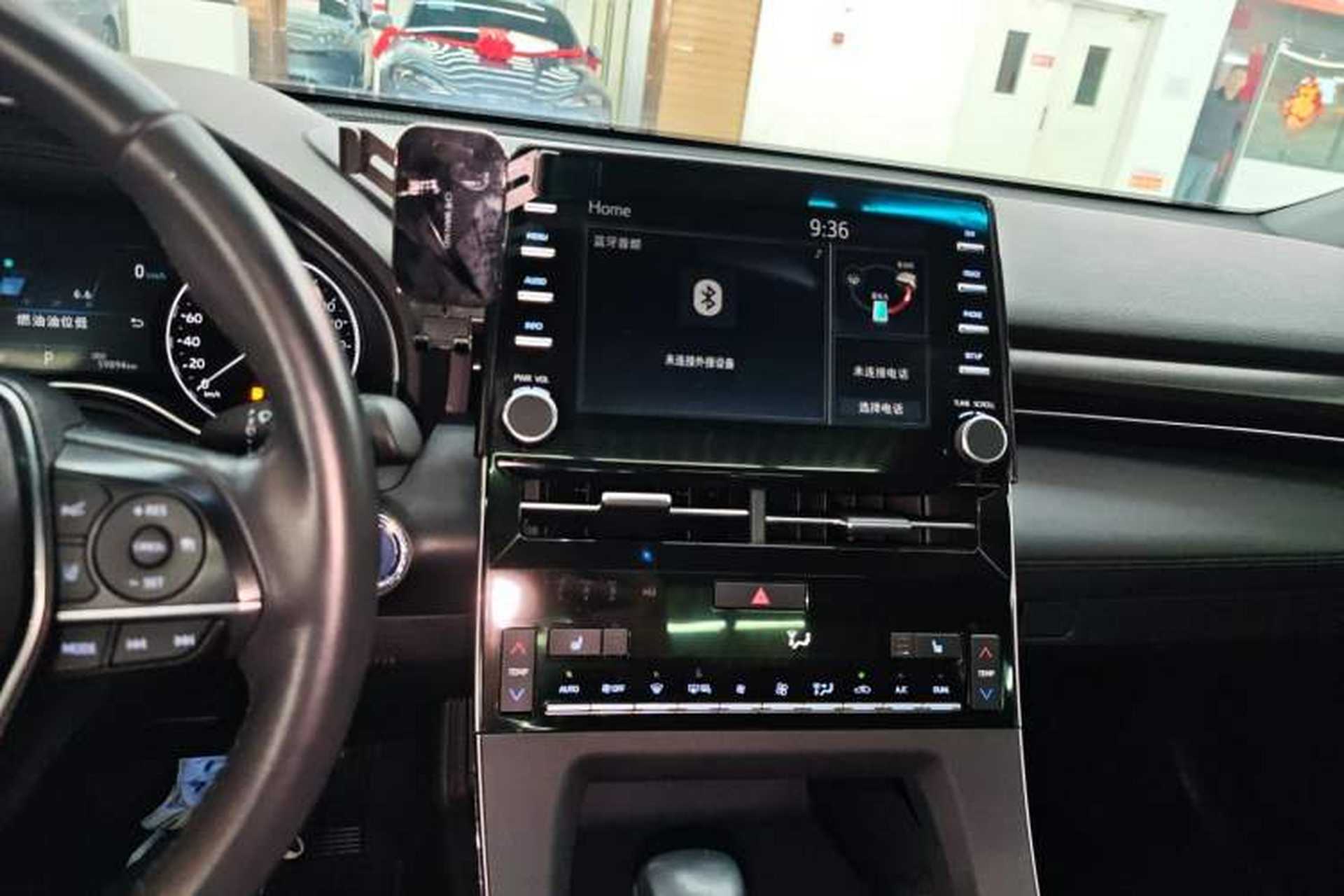 Used Toyota Avalon 2019 Dual-Engine 2.5L XLE Prestige Version China VI Standard Audio And AC Panel