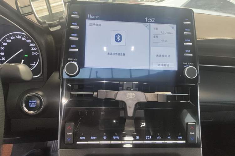 Used Toyota Avalon 2019 2.0L XLE Premium Edition China VI Audio And AC Panel