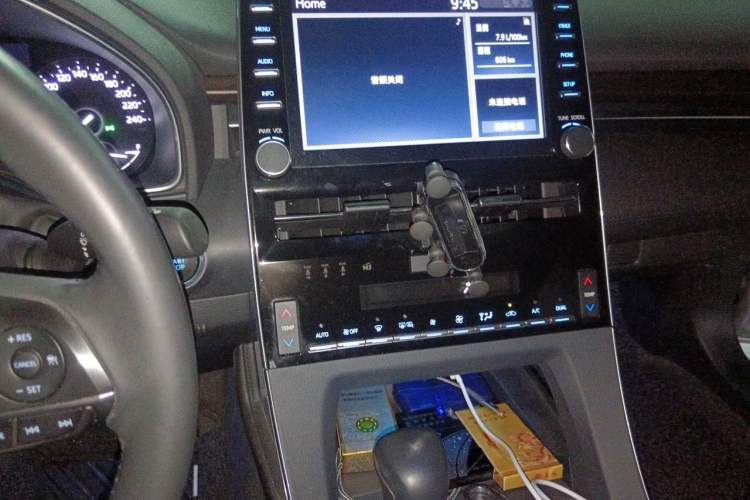 Used Toyota Avalon 2019 2.0L Luxury Edition China VI Standard Audio And AC Panel