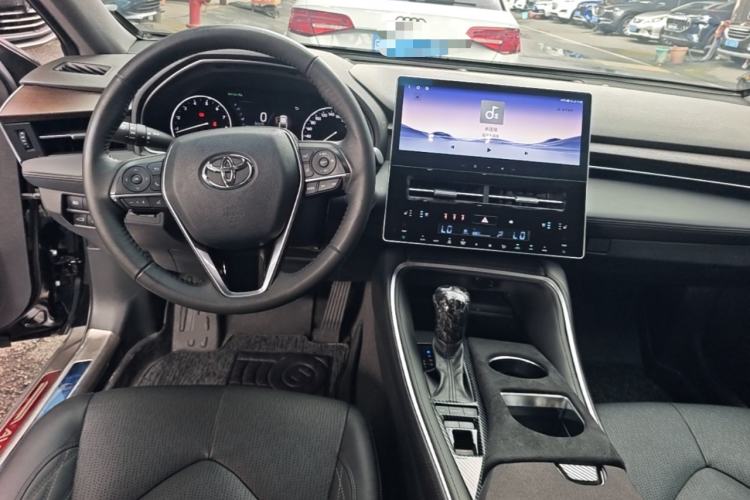 Used Toyota Avalon 2019 2.5L Touring Premium Version China VI Standard Center Console