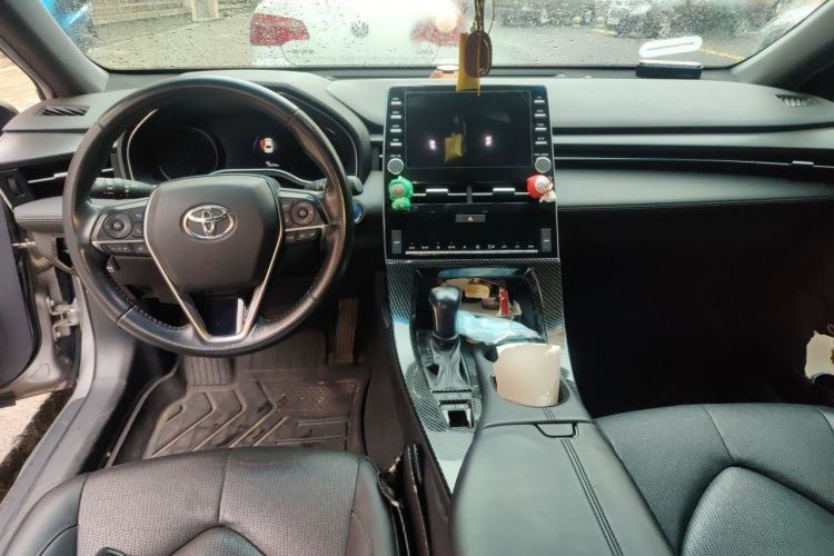 Used Toyota Avalon 2019 Dual-Engine 2.5L Luxury Edition China VI Standard Center Console