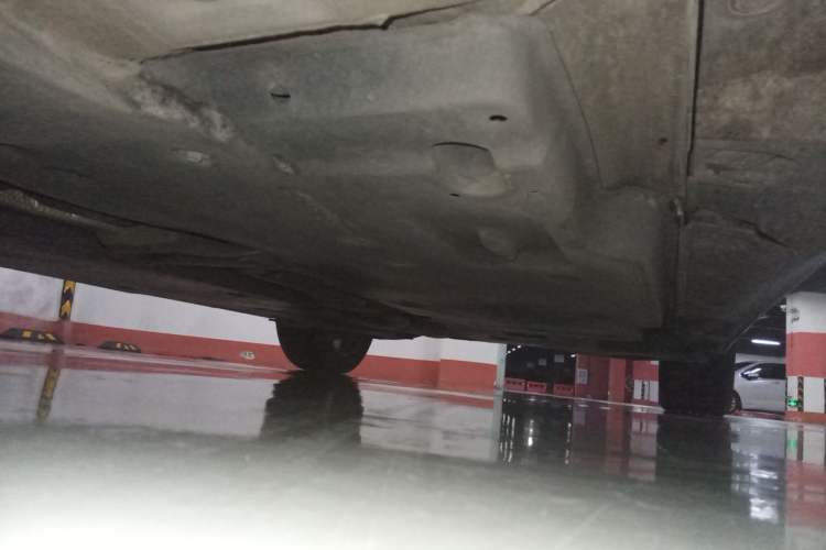 Used Toyota Avalon 2019 2.0L Luxury Edition China VI Standard Chassis Front Left