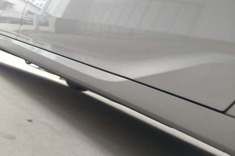 Used Toyota Avalon 2019 2.0L XLE Premium Edition China VI Chassis Front Right
