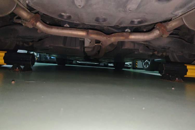 Used Toyota Avalon 2019 2.0L Luxury Edition China VI Standard Chassis Rear