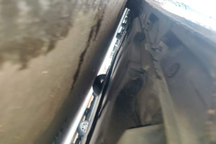 Used Toyota Avalon 2019 Dual-Engine 2.5L Luxury Edition China VI Standard Chassis Rear Left