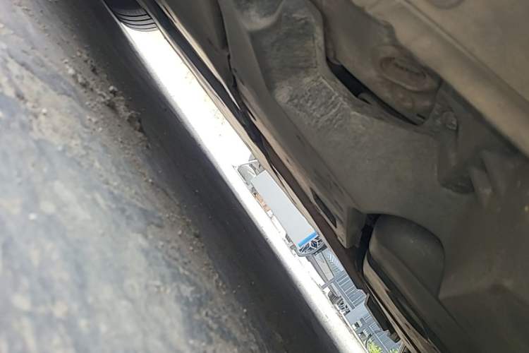 Used Toyota Avalon 2019 Dual-Engine 2.5L XLE Prestige Version China VI Standard Chassis Rear Left