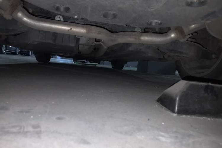 Used Toyota Avalon 2019 2.5L Ambition Version China VI Standard Chassis Rear