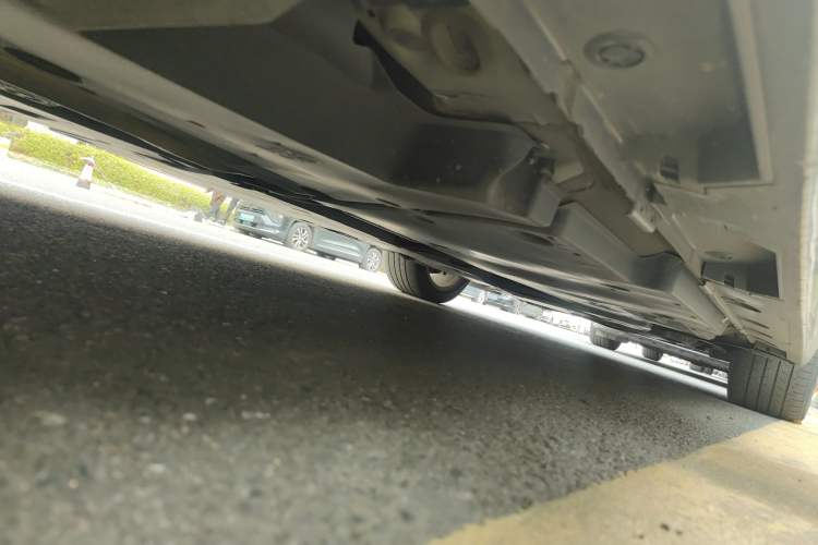Used Toyota Avalon 2019 2.0L XLE Premium Edition China VI Chassis Rear Right