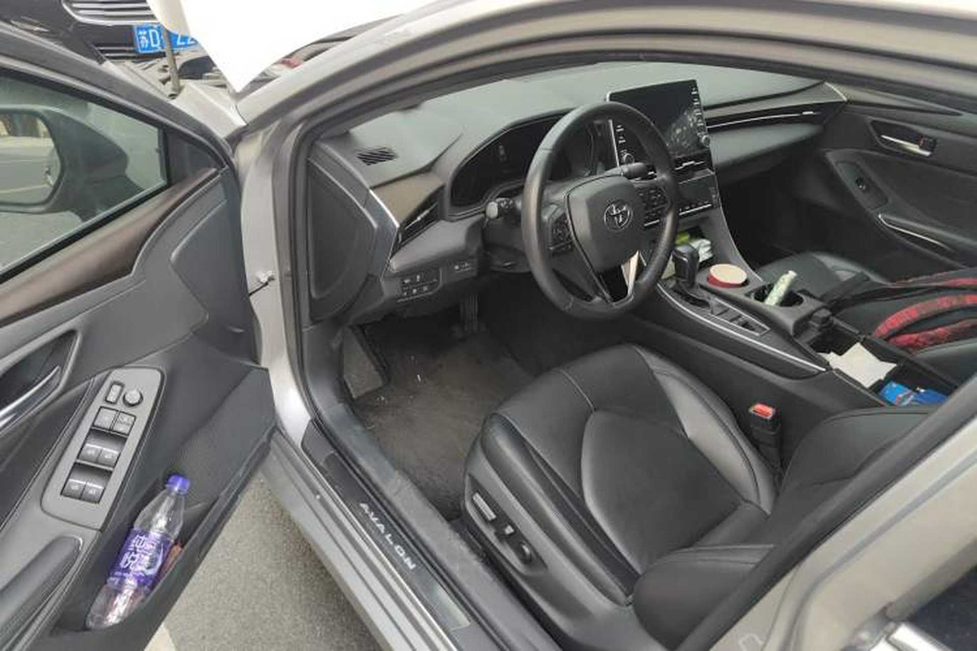 Used Toyota Avalon 2019 2.0L XLE Premium Edition China VI Driver Seat