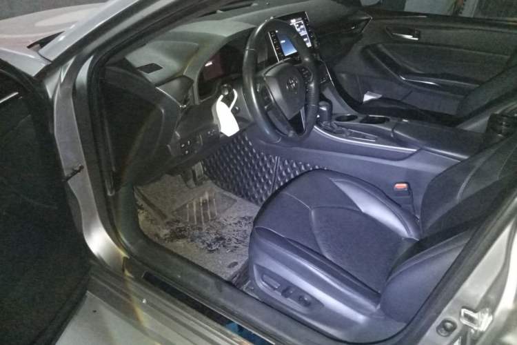 Used Toyota Avalon 2019 2.0L Luxury Edition China VI Standard Driver Seat