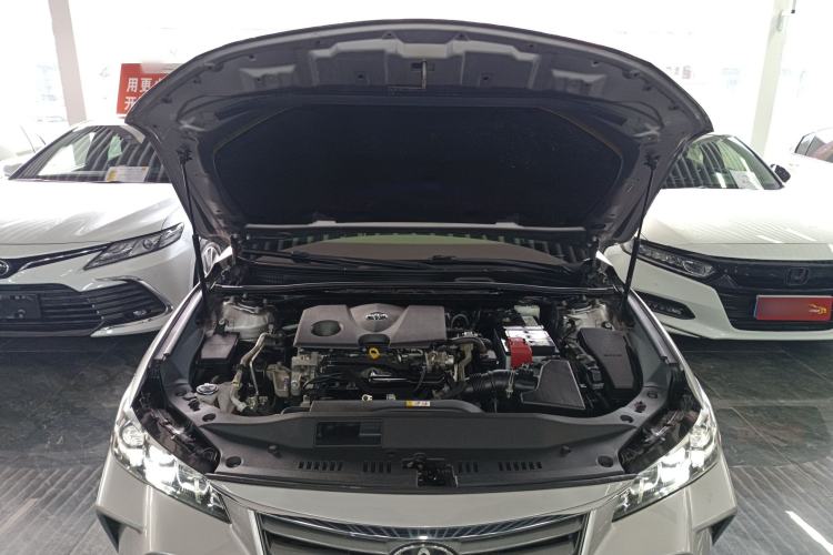 Used Toyota Avalon 2019 2.0L Luxury Edition China VI Standard Engine Bay