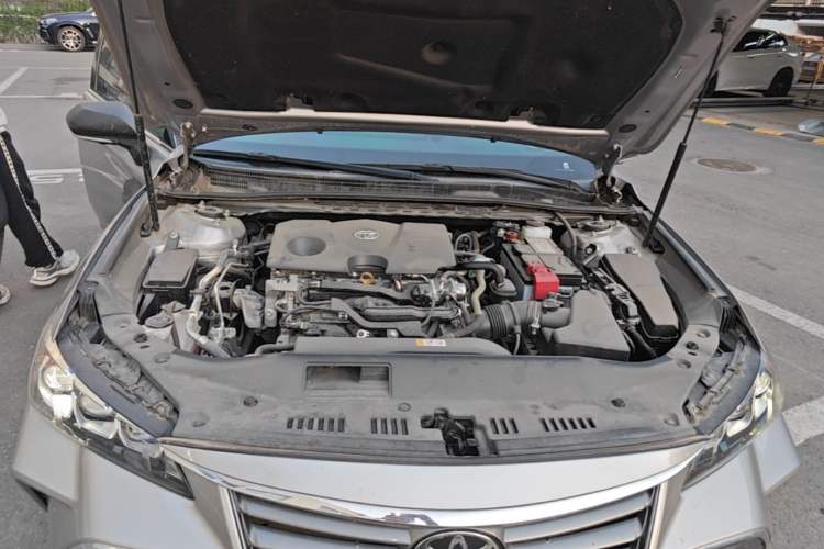 Used Toyota Avalon 2019 2.0L XLE Premium Edition China VI Engine Bay