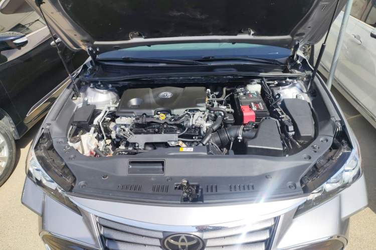 Used Toyota Avalon 2019 2.5L Ambition Version China VI Standard Engine Bay