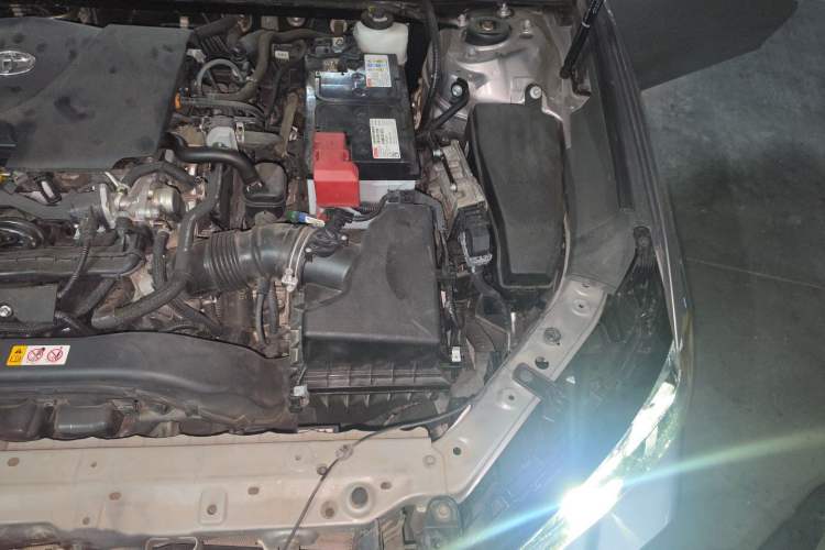 Used Toyota Avalon 2019 2.0L Luxury Edition China VI Standard Engine Bay Left