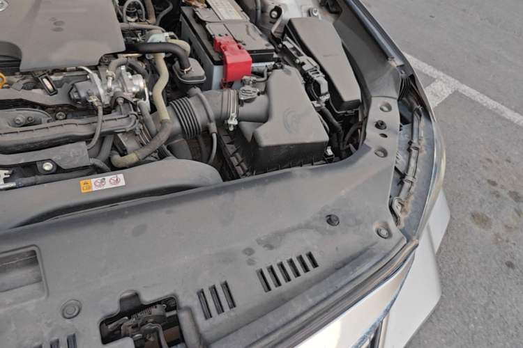 Used Toyota Avalon 2019 2.0L XLE Premium Edition China VI Engine Bay Left