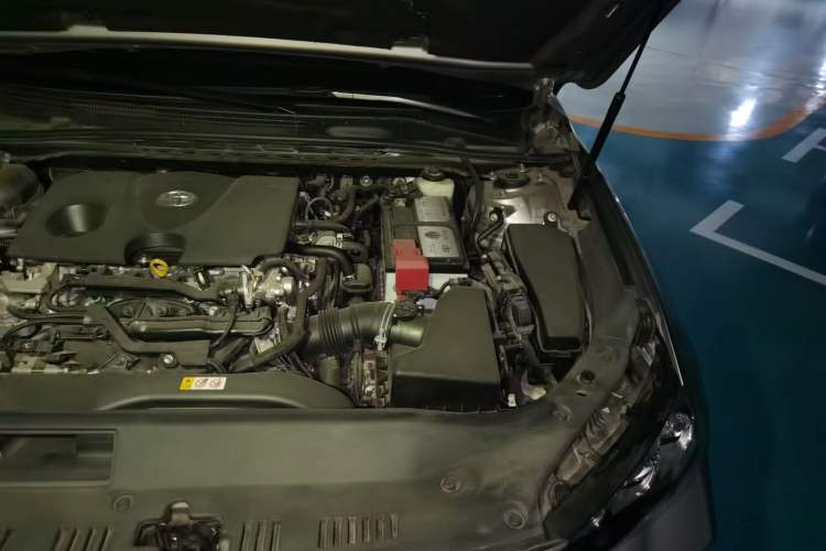 Used Toyota Avalon 2019 2.0L Luxury Edition China VI Standard Engine Bay Left