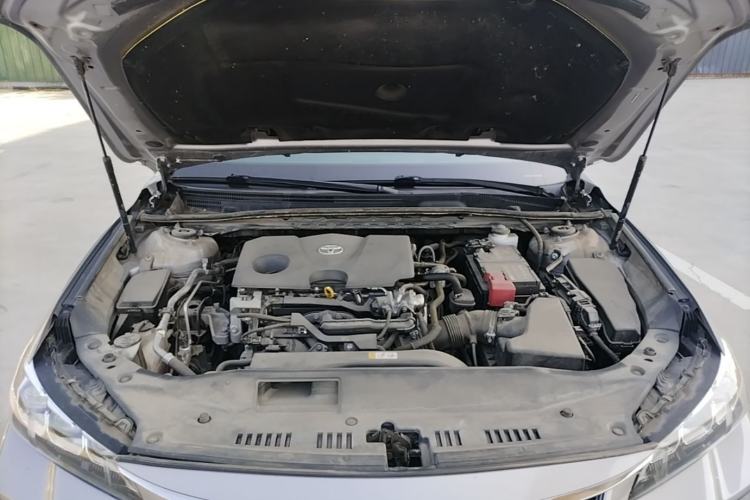 Used Toyota Avalon 2019 2.0L Luxury Edition China VI Standard Engine Bay