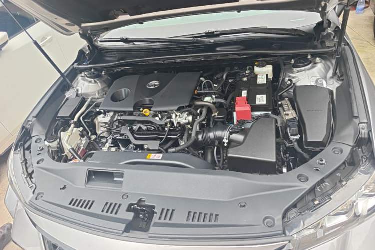 Used Toyota Avalon 2019 2.0L Luxury Edition China VI Standard Engine Bay