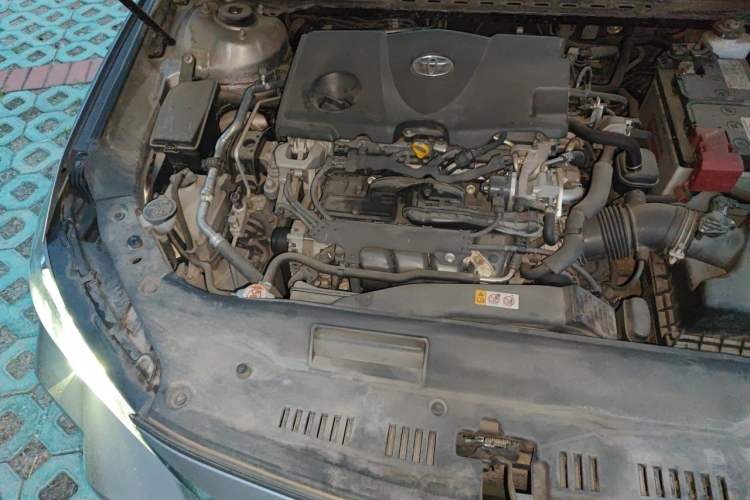Used Toyota Avalon 2019 2.5L Touring Premium Version China VI Standard Engine Bay Right