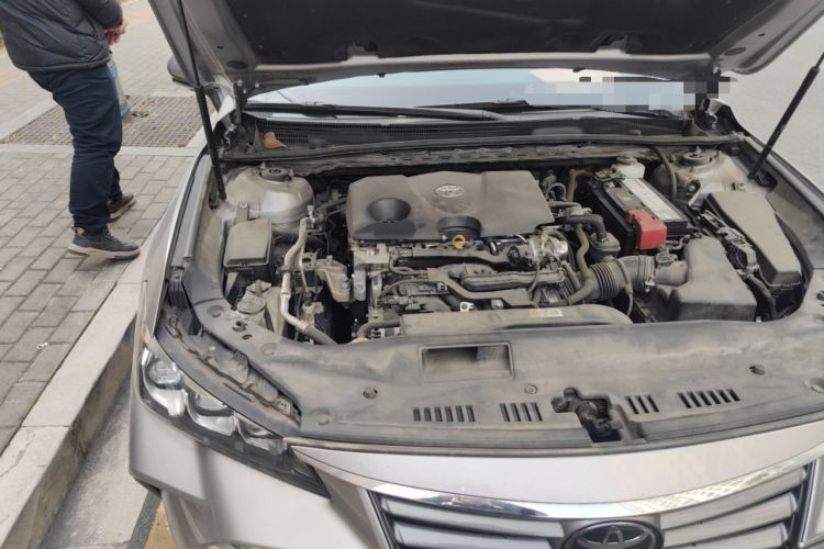 Used Toyota Avalon 2019 2.0L XLE Premium Edition China VI Engine Bay Right