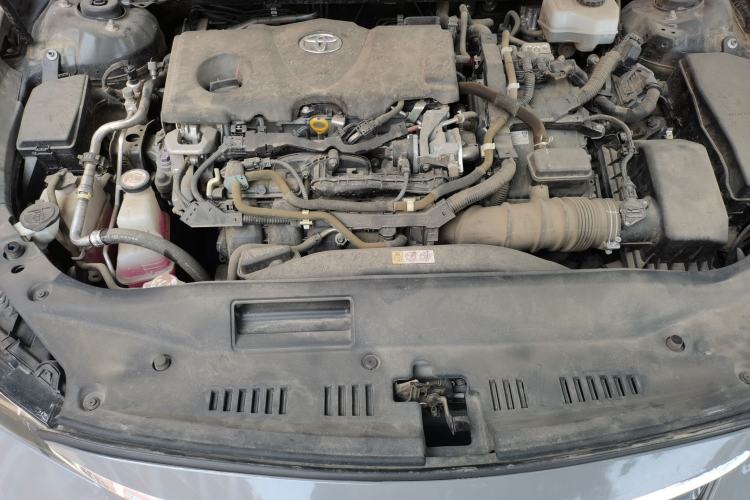 Used Toyota Avalon 2019 Dual-Engine 2.5L Luxury Edition China VI Standard Engine Bay