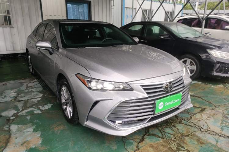 Used Toyota Avalon 2019 2.0L Luxury Edition China VI Standard Exterior 1