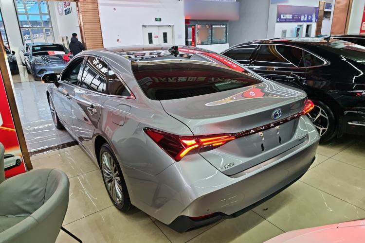 Used Toyota Avalon 2019 Dual-Engine 2.5L XLE Prestige Version China VI Standard Exterior 2