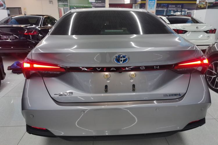 Used Toyota Avalon 2019 Dual-Engine 2.5L Luxury Edition China VI Standard Exterior 4