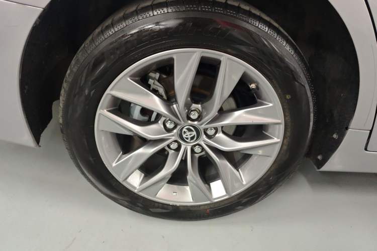 Used Toyota Avalon 2019 2.0L Luxury Edition China VI Standard Exterior 5
