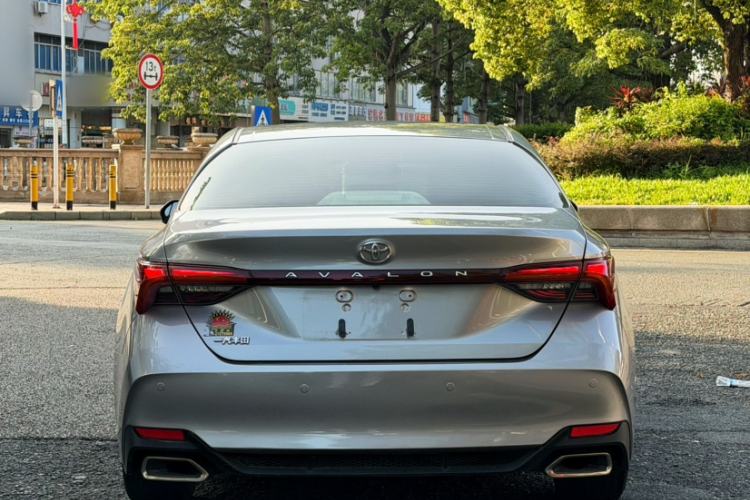 Used Toyota Avalon 2019 2.0L Luxury Edition China VI Standard Exterior 5