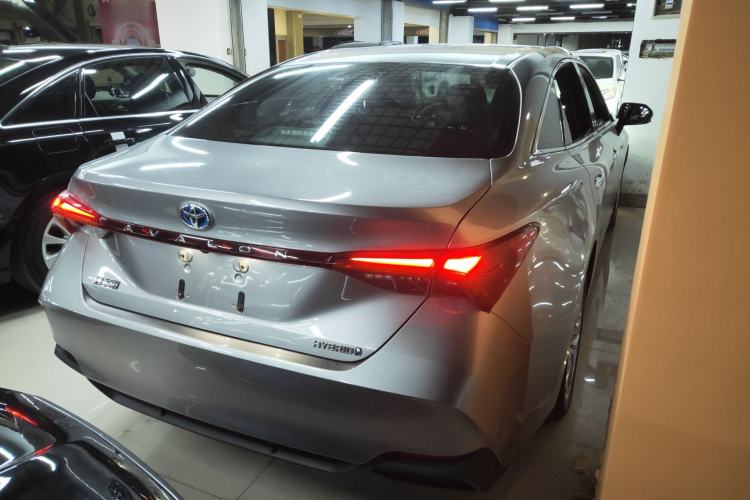 Used Toyota Avalon 2019 Dual-Engine 2.5L Luxury Edition China VI Standard Exterior 5
