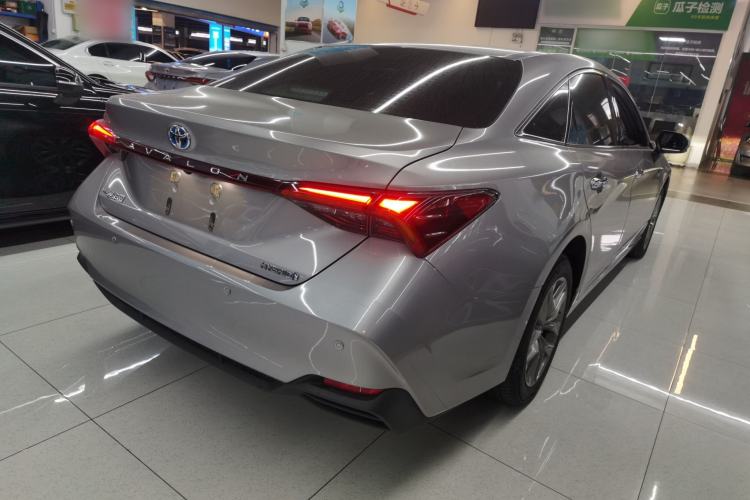 Used Toyota Avalon 2019 Dual-Engine 2.5L Luxury Edition China VI Standard Exterior 5