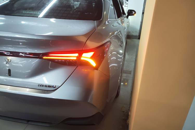 Used Toyota Avalon 2019 Dual-Engine 2.5L Luxury Edition China VI Standard Exterior 6