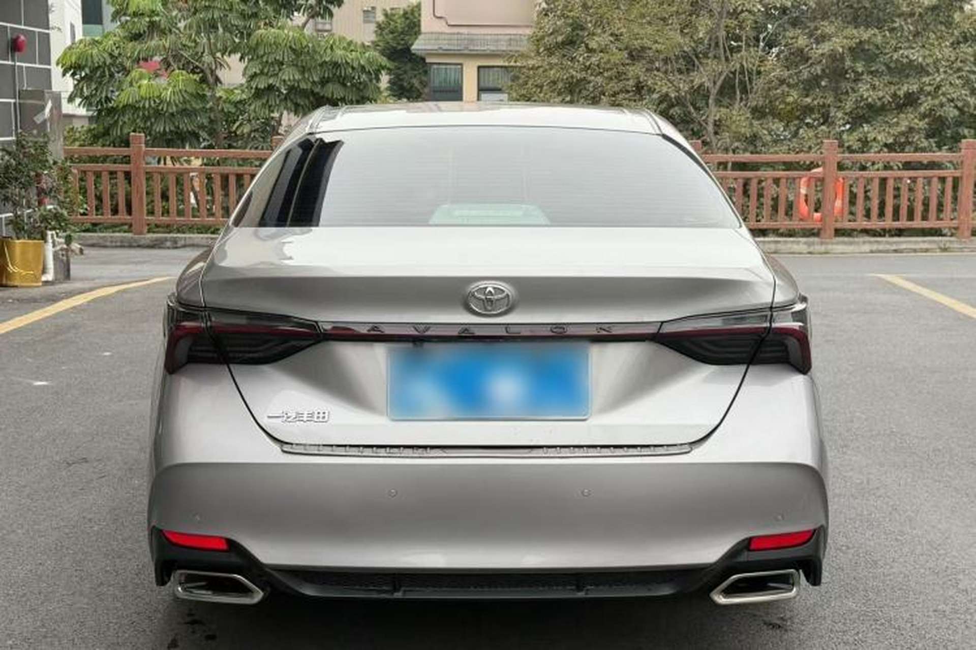 Used Toyota Avalon 2019 2.0L Luxury Edition China VI Standard Exterior 7