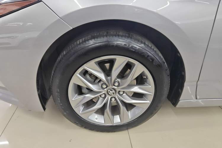 Used Toyota Avalon 2019 2.0L Luxury Edition China VI Standard Exterior 7