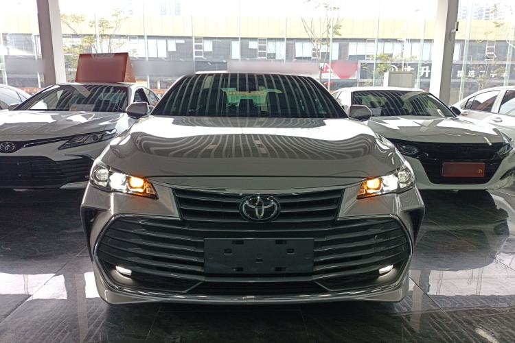 Used Toyota Avalon 2019 2.0L Luxury Edition China VI Standard Front