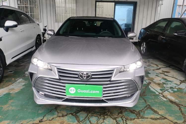 Used Toyota Avalon 2019 2.0L Luxury Edition China VI Standard Front