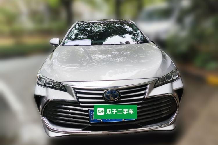 Used Toyota Avalon 2019 Dual-Engine 2.5L XLE Prestige Version China VI Standard Front