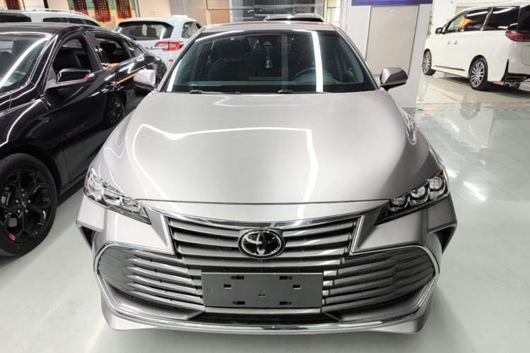 Used Toyota Avalon 2019 2.0L Luxury Edition China VI Standard Front