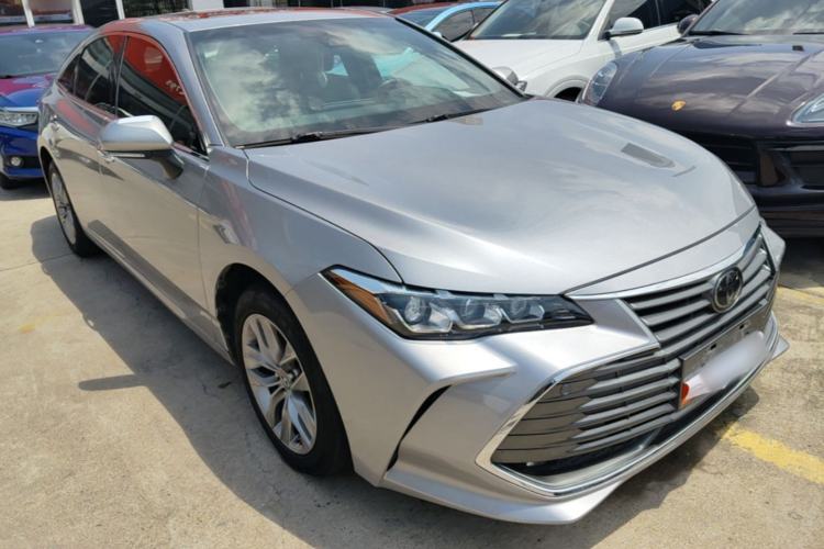 Used Toyota Avalon 2019 2.0L Luxury Edition China VI Standard Front Right 45 Deg
