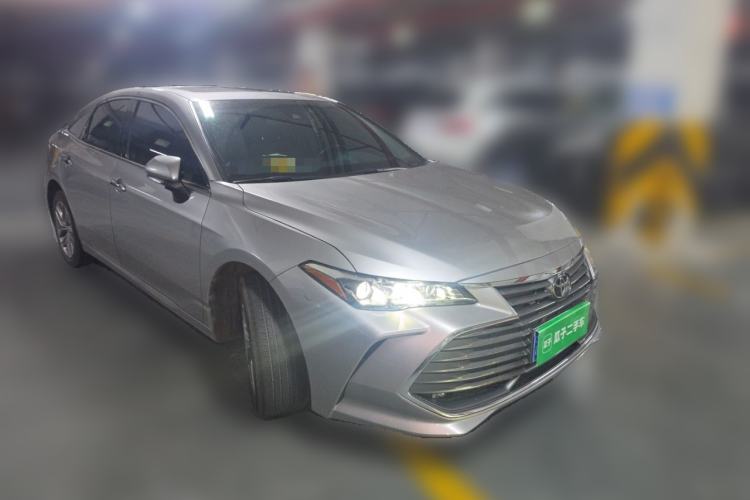 Used Toyota Avalon 2019 2.0L Luxury Edition China VI Standard Front Right 45 Deg
