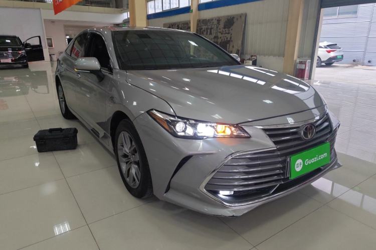 Used Toyota Avalon 2019 2.0L Luxury Edition China VI Standard Front Right 45 Deg