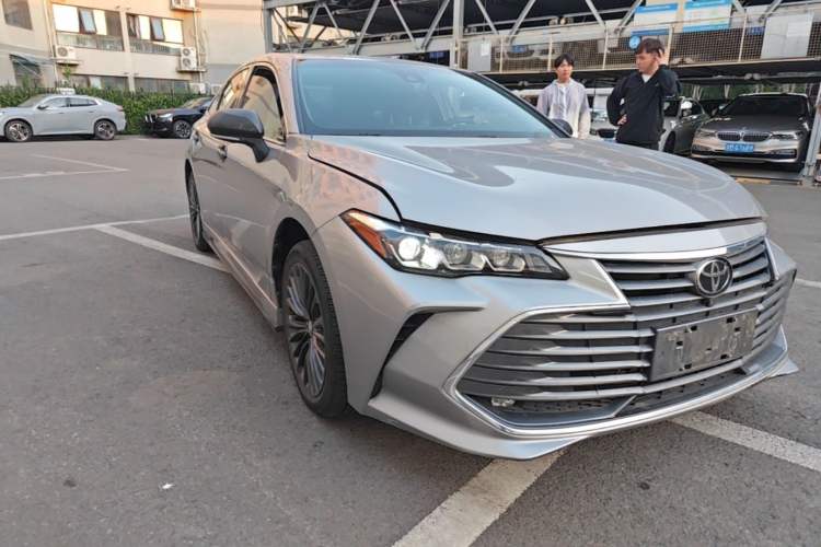 Used Toyota Avalon 2019 2.0L XLE Premium Edition China VI Front Right 45 Deg
