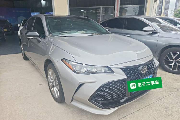 Used Toyota Avalon 2019 2.0L Luxury Edition China VI Standard Front Right 45 Deg