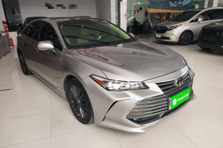 Used Toyota Avalon 2019 2.5L Touring Premium Version China VI Standard Front Right 45 Deg