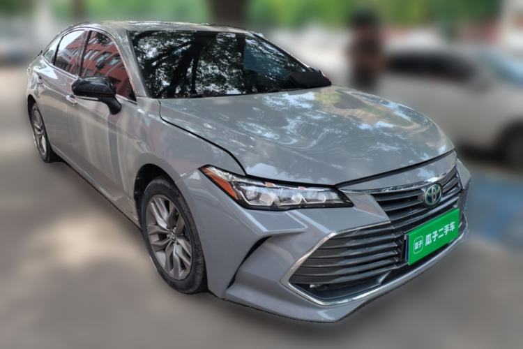 Used Toyota Avalon 2019 Dual-Engine 2.5L Luxury Edition China VI Standard Front Right 45 Deg